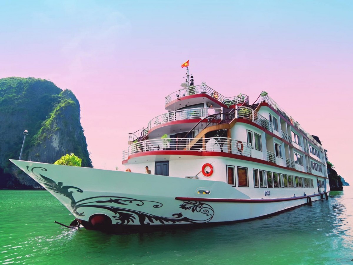 Crown Legen Cruises 2 Days 1 Night