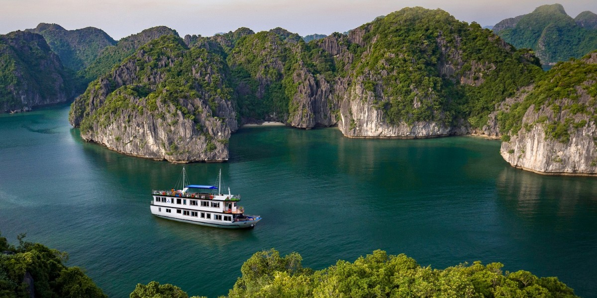 SUNLIGHT HALONG CRUISE